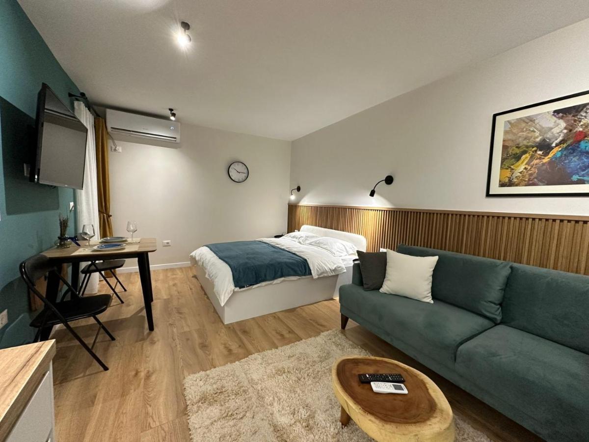 Studio In Тирана Екстериор снимка