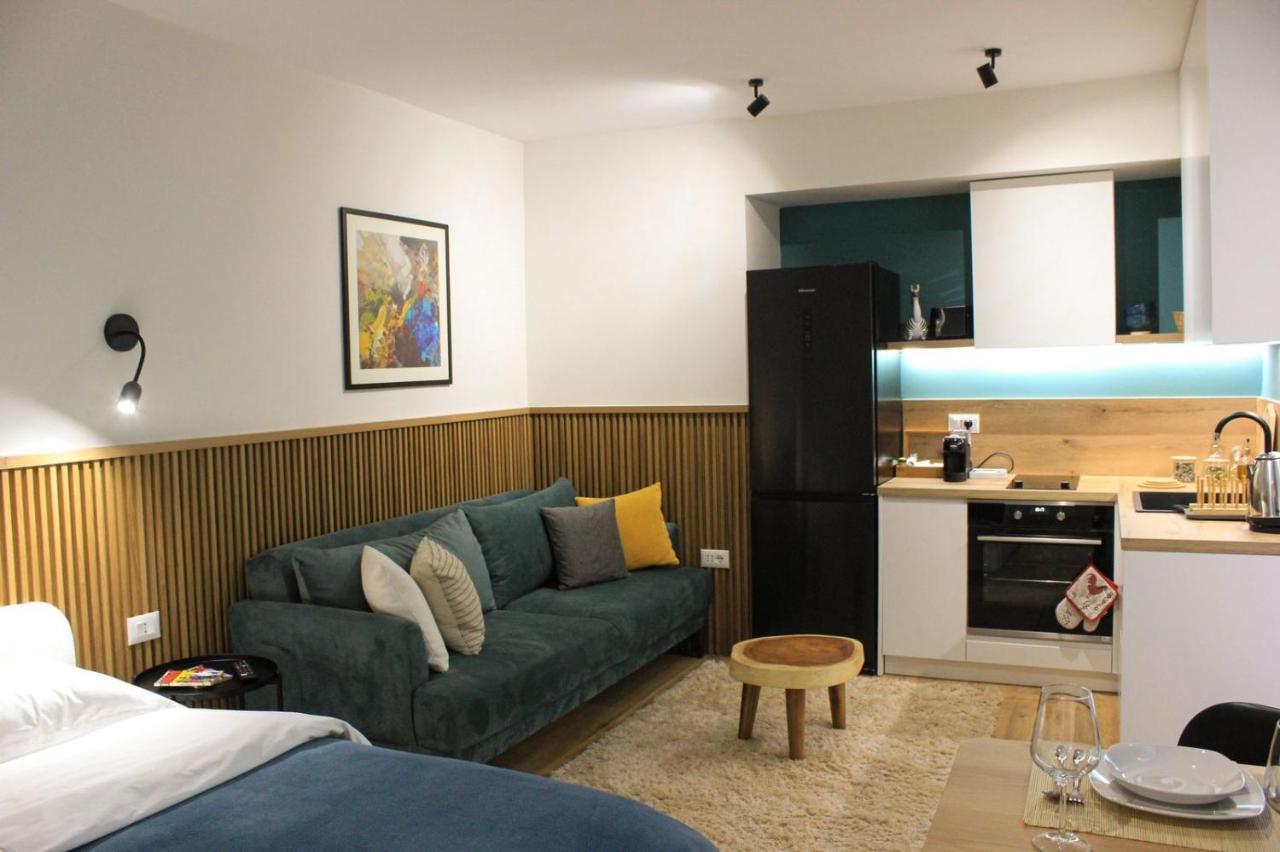 Studio In Тирана Екстериор снимка